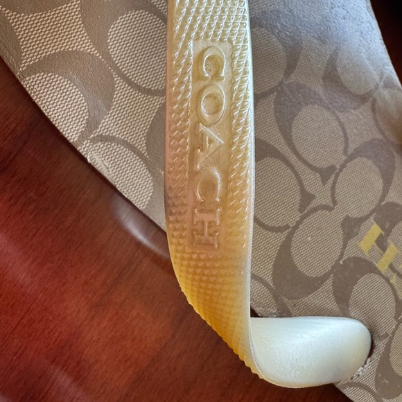 COACH Flip-Flop Sandals 9 / 10 shoes womens signature tan gold slide luxury pink - Picture 9 of 16